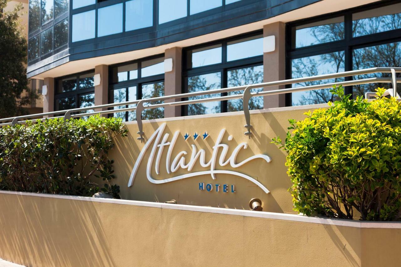 Hotel Atlantic Vista Mare Pesaro Exterior foto