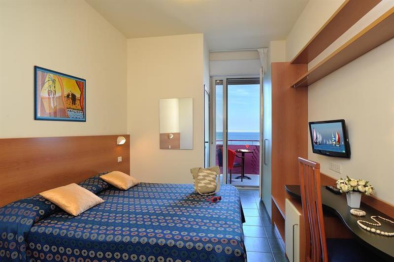 Hotel Atlantic Vista Mare Pesaro Exterior foto
